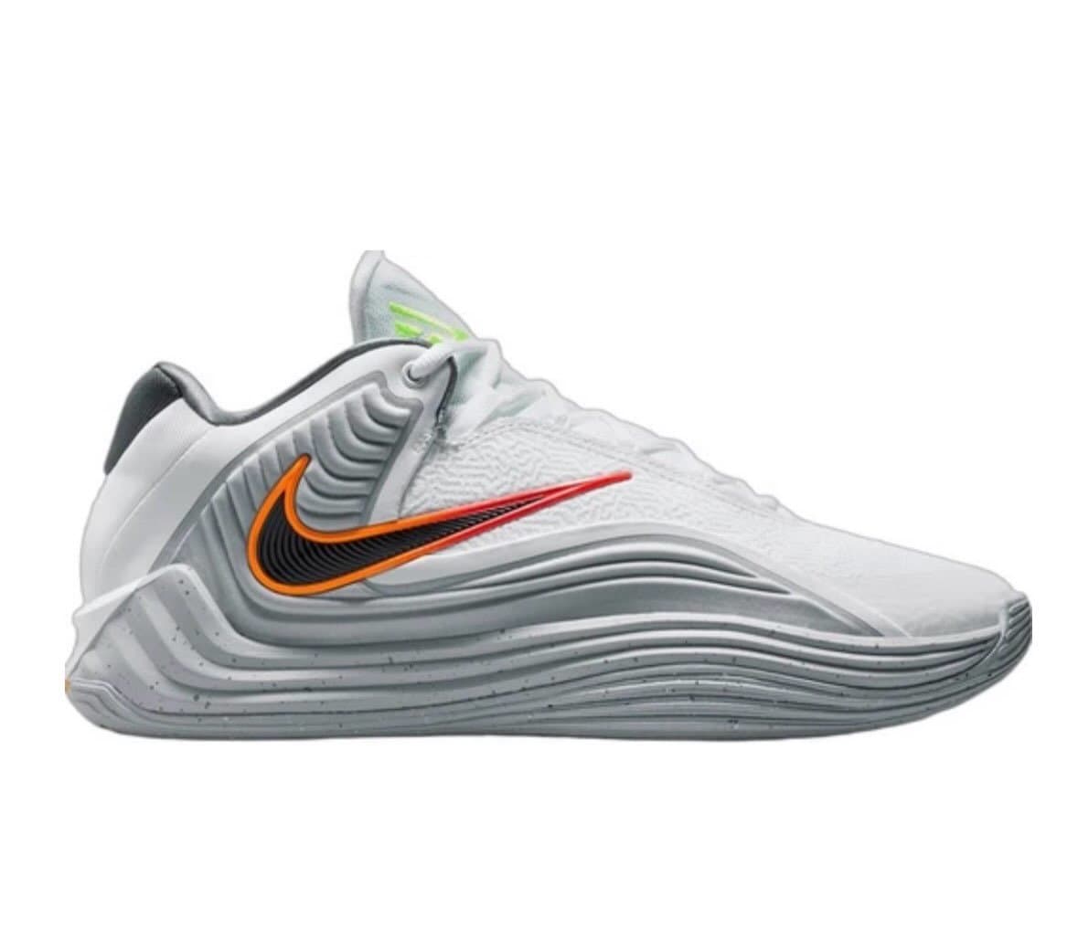 Nike Giannis Freak 7 in White/Wolf Grey